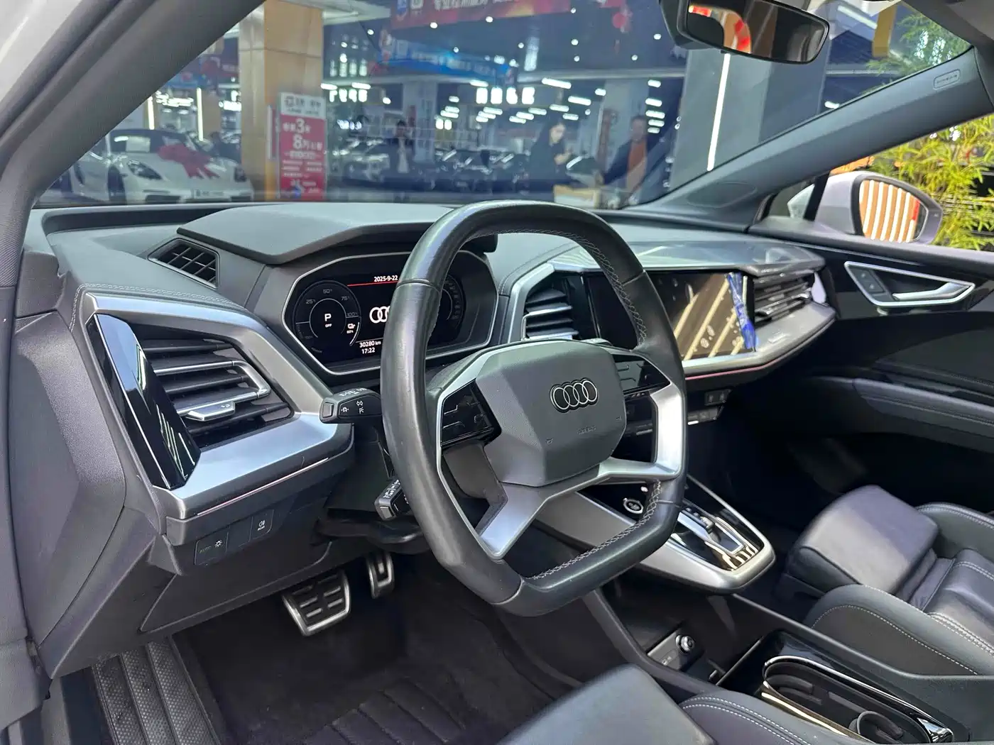 Audi Q4 e-tron 2023