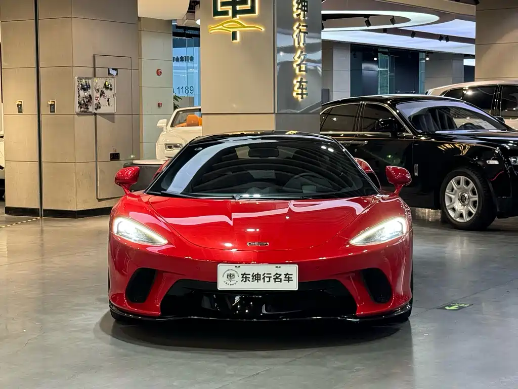 McLaren GT 2022