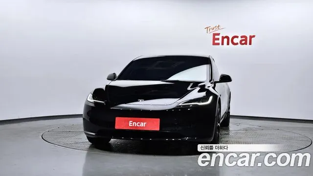 Tesla Model 3 2024