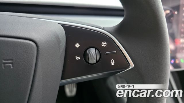 Tesla Model 3 2025
