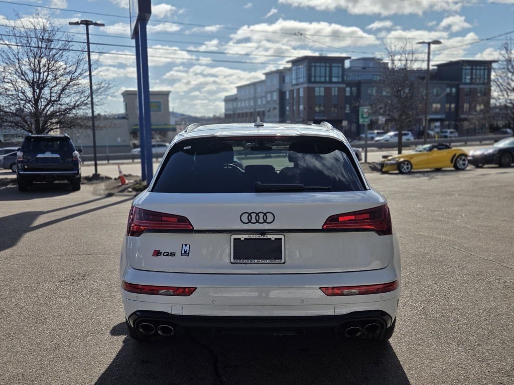 Audi SQ5 2024