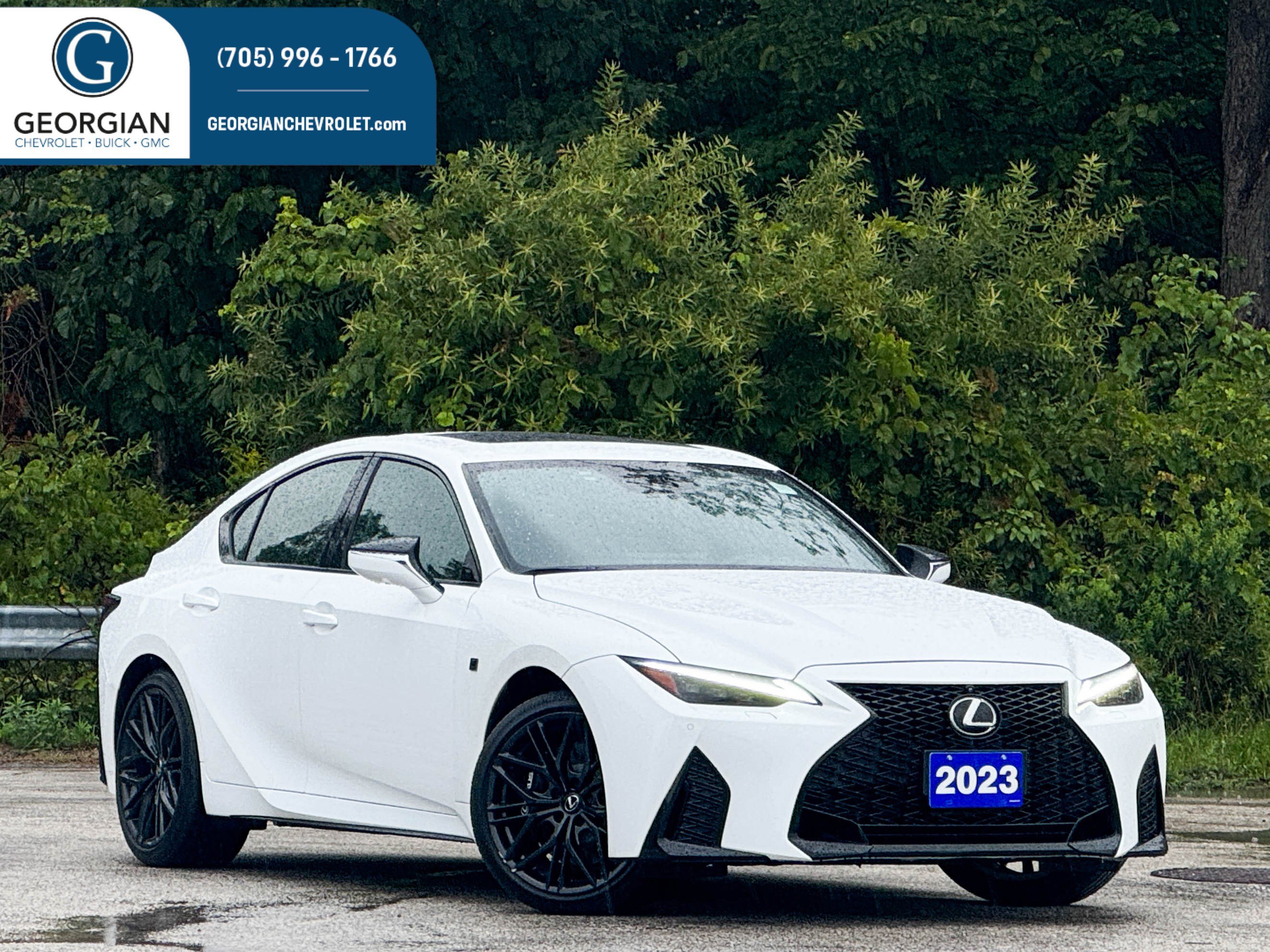 Lexus IS 2023