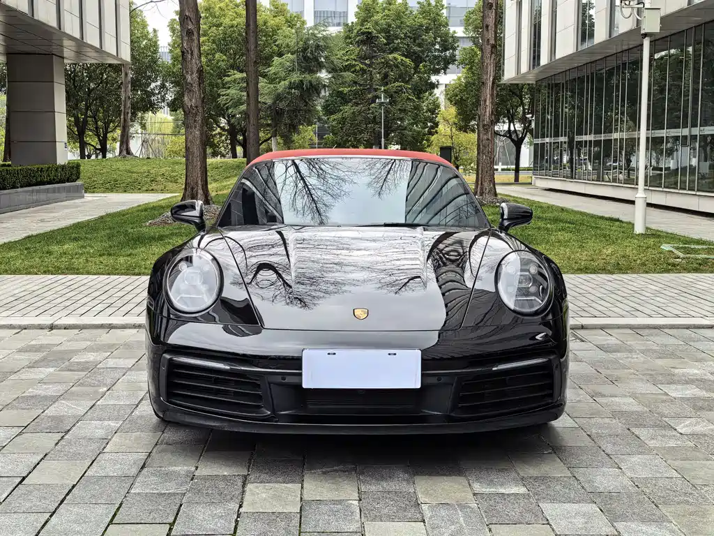 Porsche 911 2021