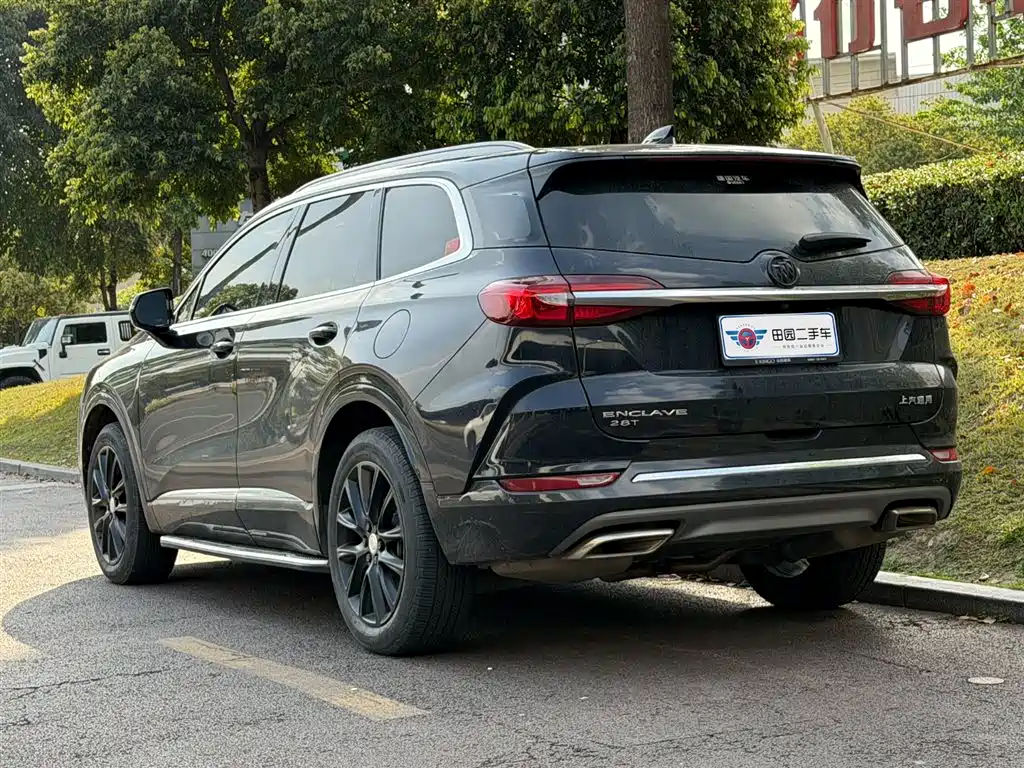 Buick Enclave 2021