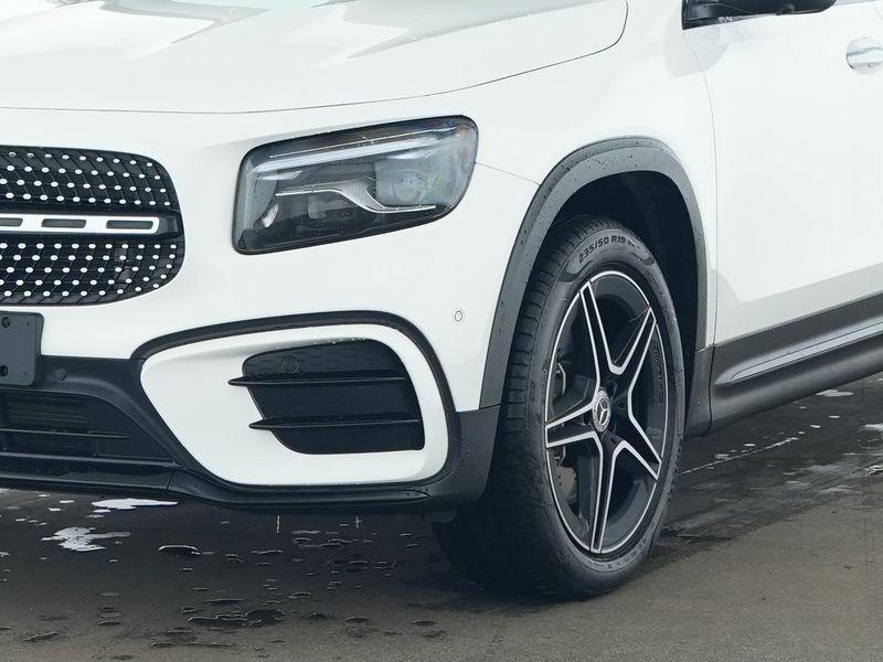 Mercedes-Benz GLB 250 2025