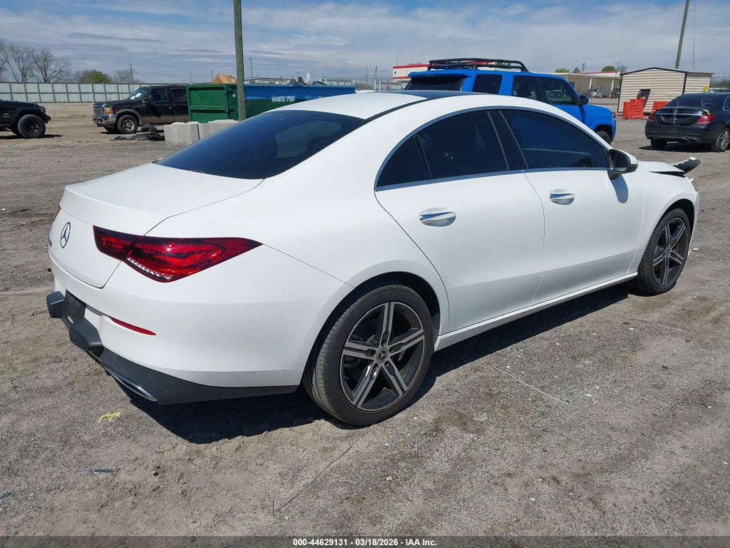 Mercedes-Benz CLA 2022