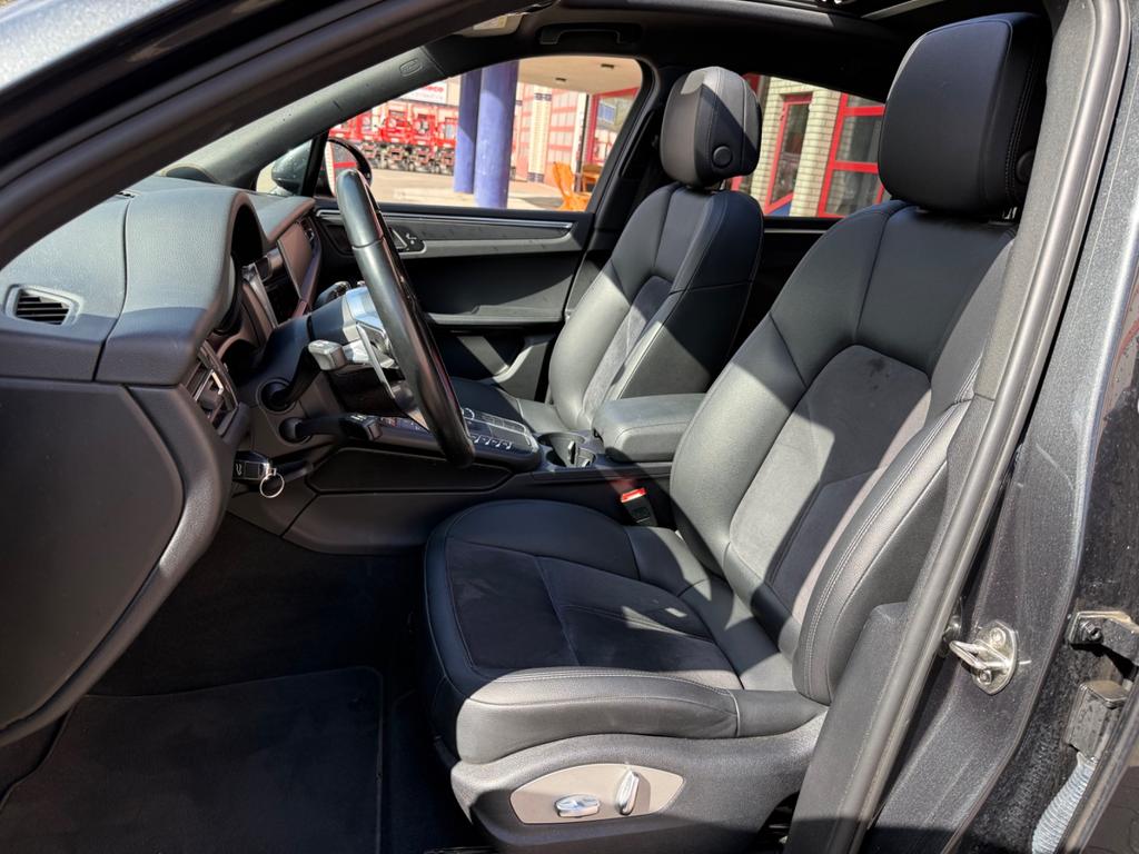 Porsche Macan 2021