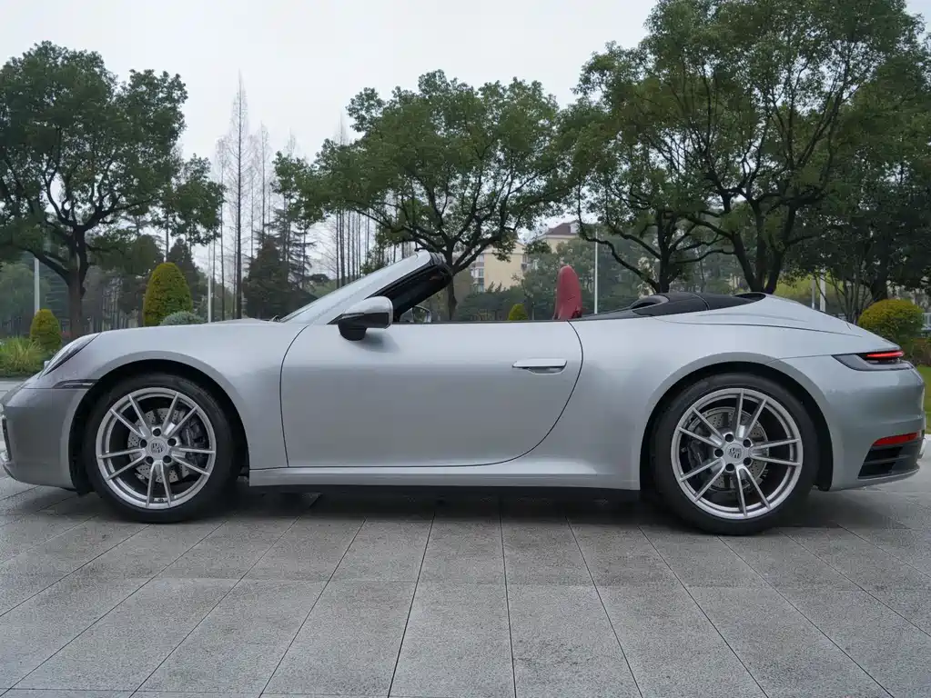 Porsche 911 2021