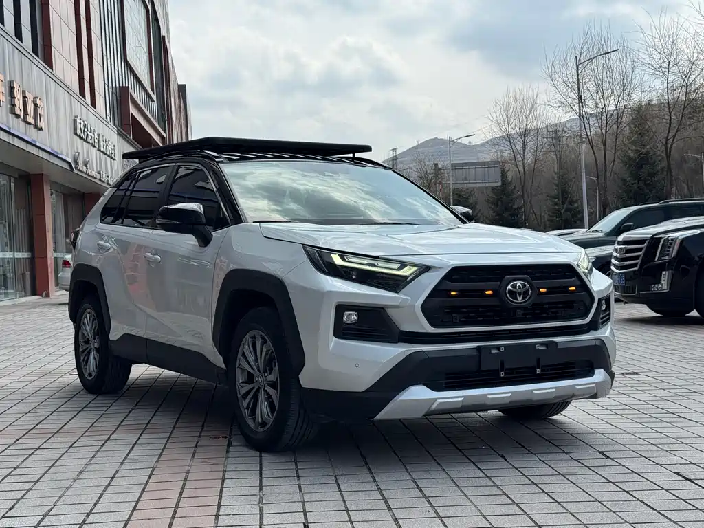 Toyota RAV4 2023