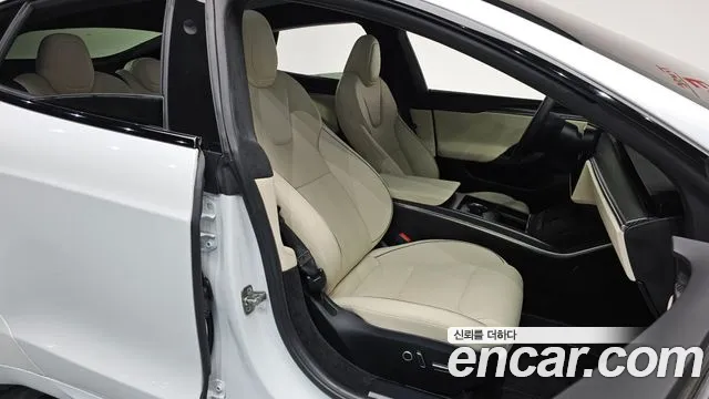Tesla Model S 2023