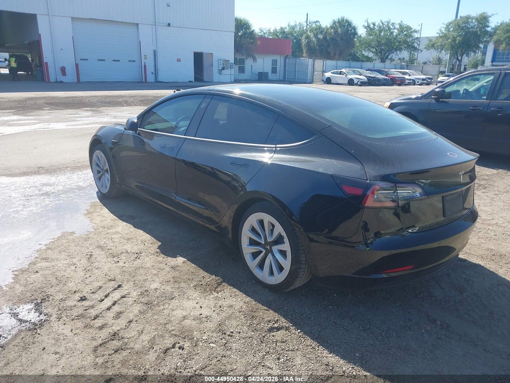Tesla Model 3 2022