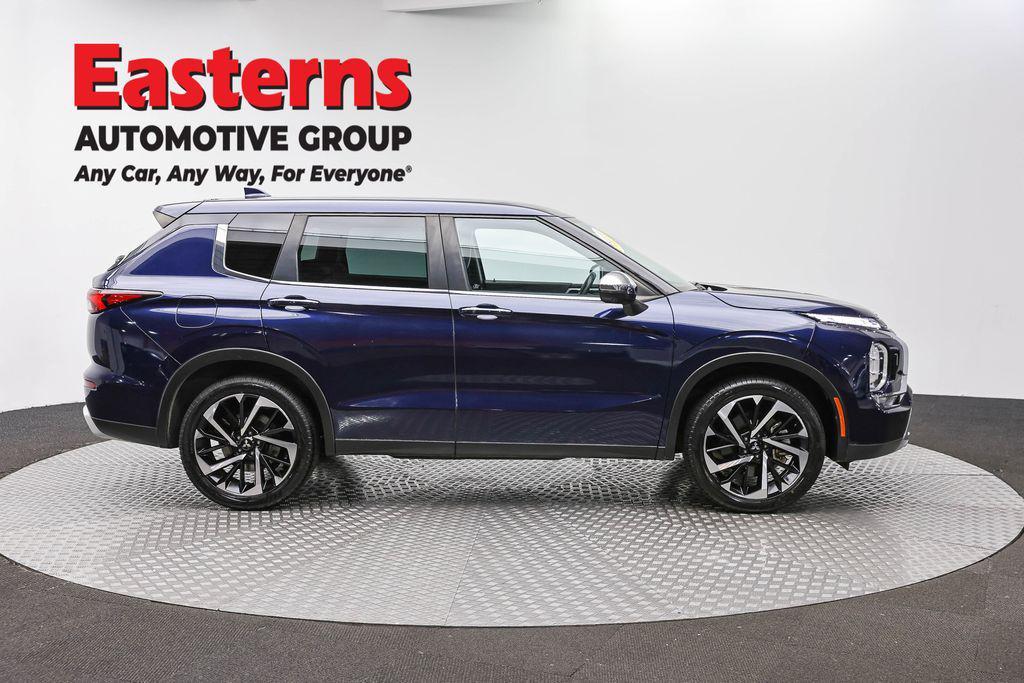Mitsubishi Outlander 2023