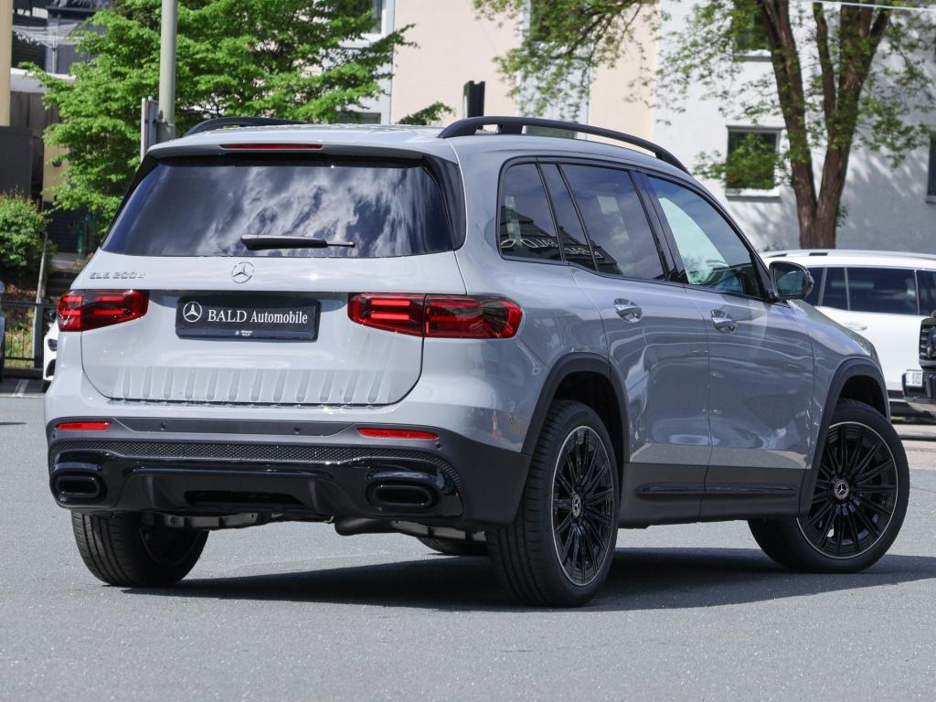 Mercedes-Benz GLB 200 2026