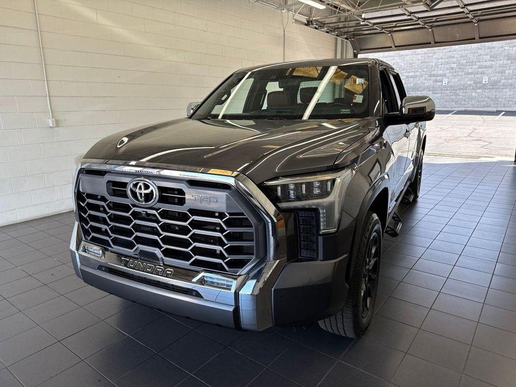Toyota Tundra 2023