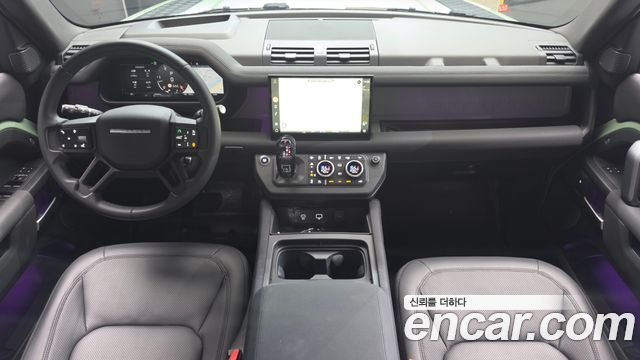 Land Rover Defender 2023