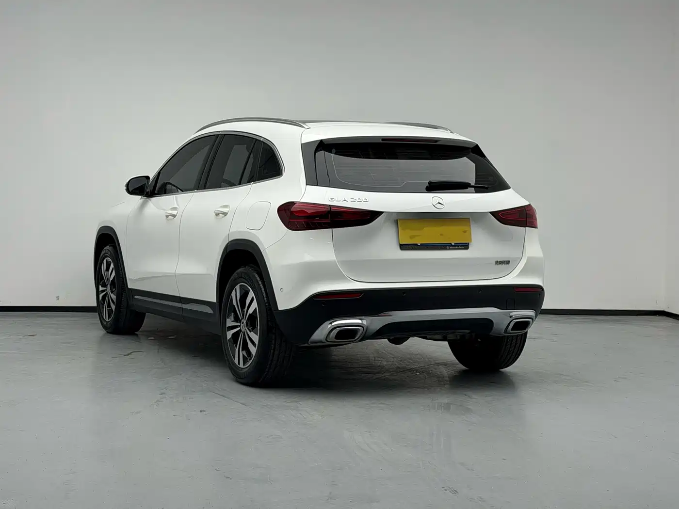 Mercedes-Benz GLA 2024