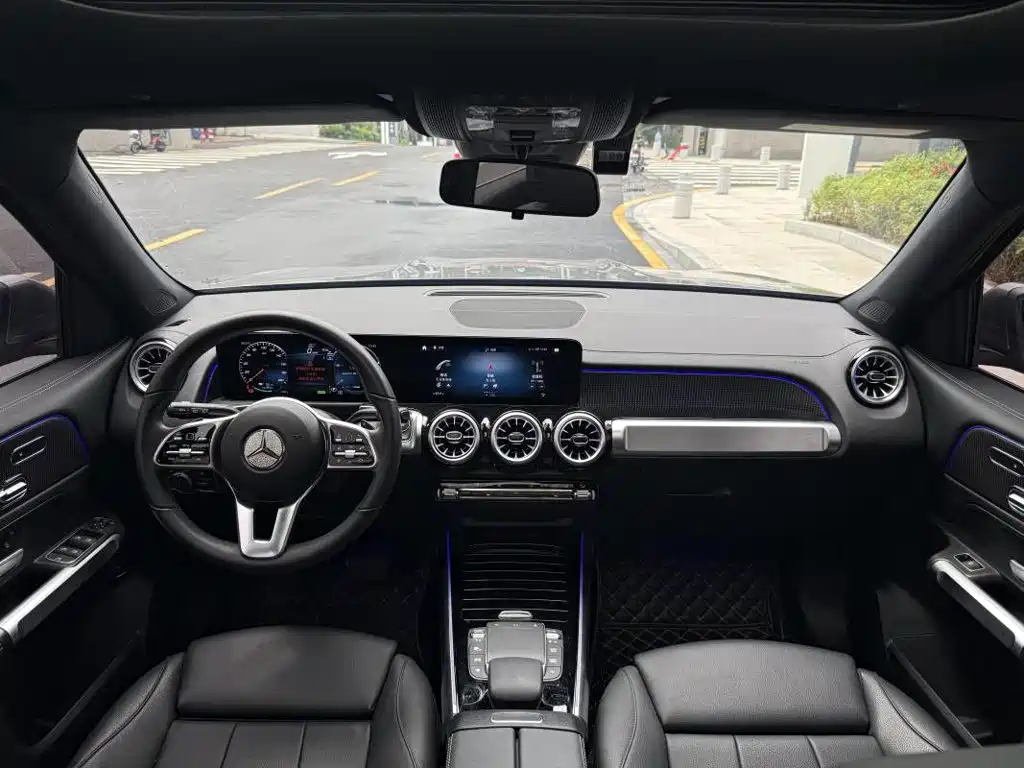 Mercedes-Benz EQB 2023