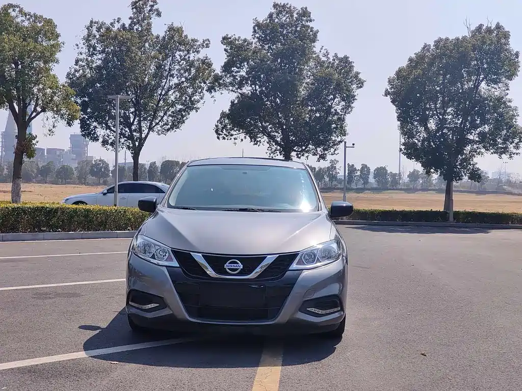 Nissan Tiida 2021