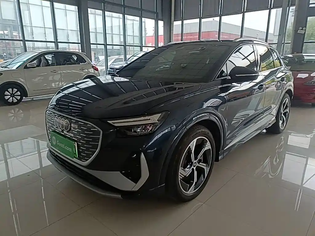 Audi Q4 e-tron 2024