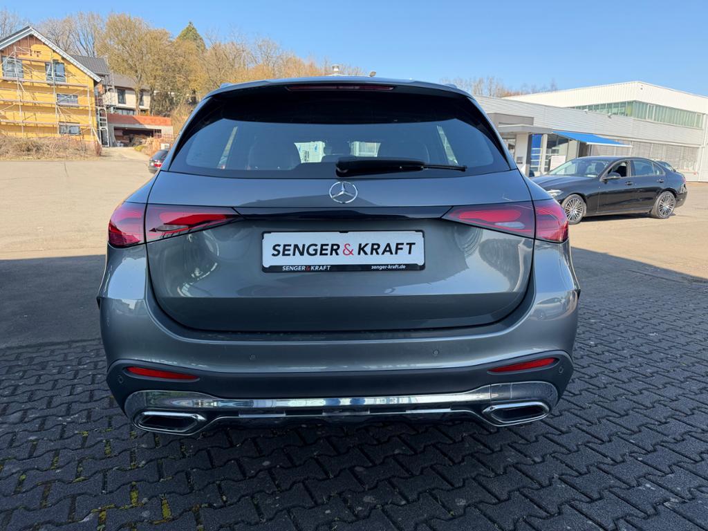 Mercedes-Benz GLC 400 2023