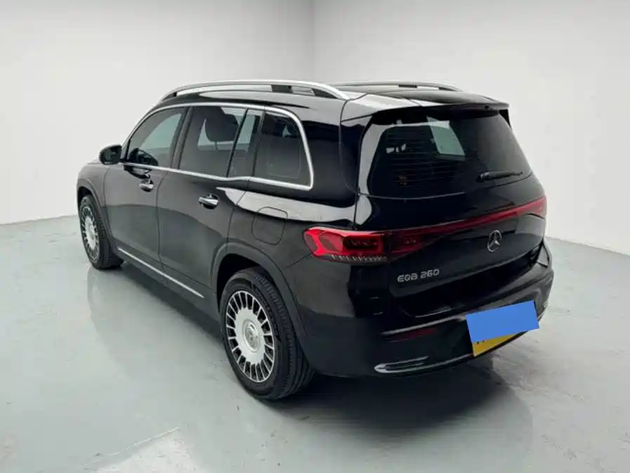 Mercedes-Benz EQB 2023