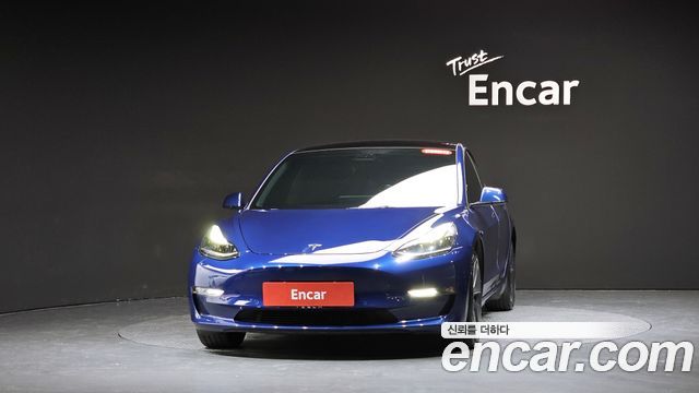 Tesla Model 3 2022
