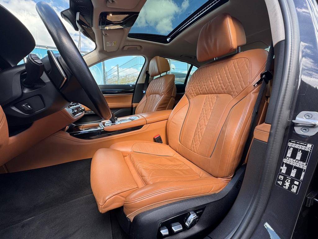 BMW 740 2021