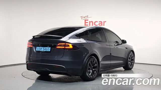 Tesla Model X 2023