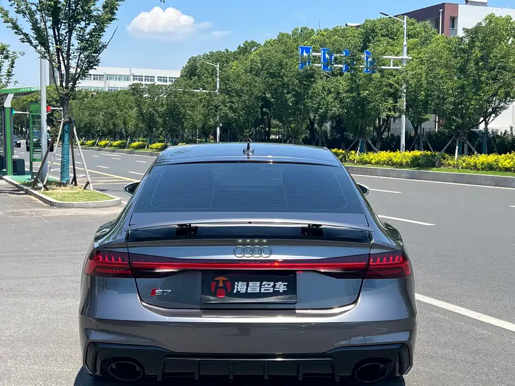 Audi A7 2023