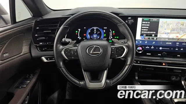 Lexus RX 2023