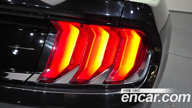 Ford Mustang 2021