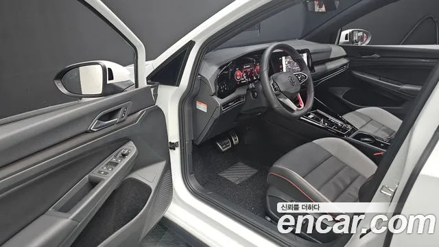 Volkswagen Golf 2024