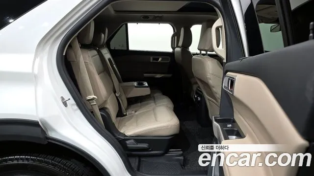 Ford Explorer 2023