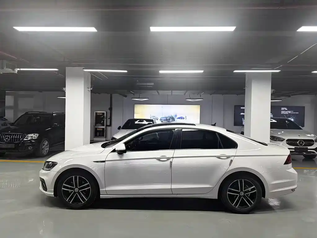Volkswagen Lamando 2021