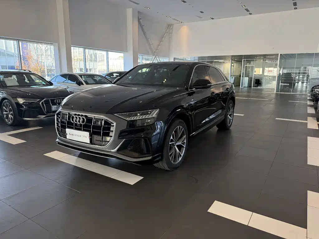 Audi Q8 2024
