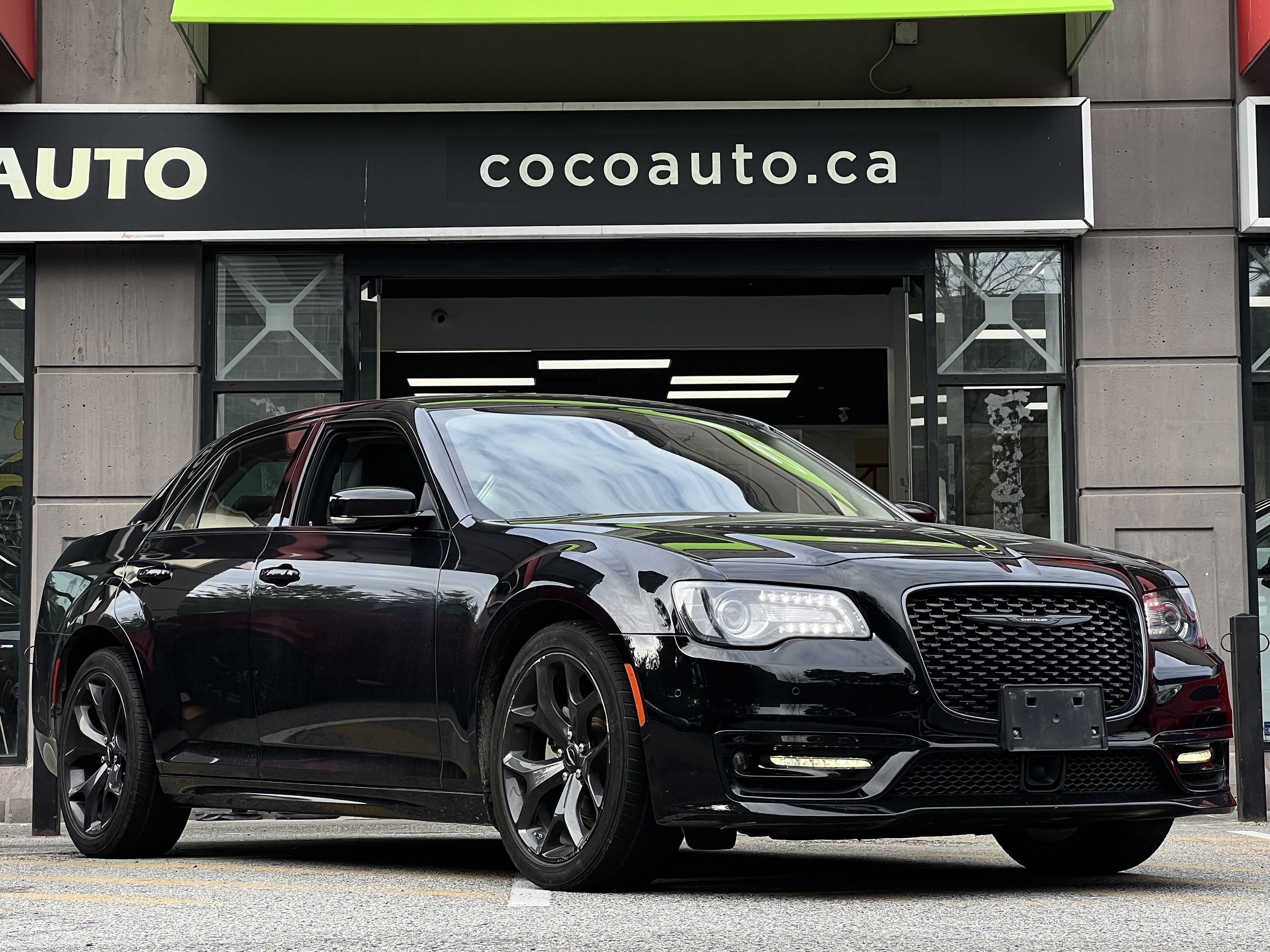 Chrysler 300 2023