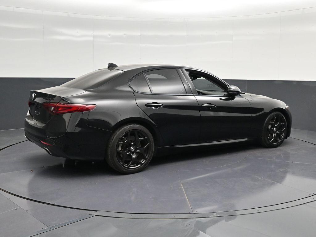 Alfa Romeo Giulia 2021