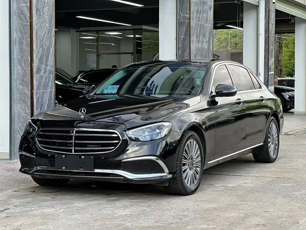 Mercedes-Benz E-Класс 2021