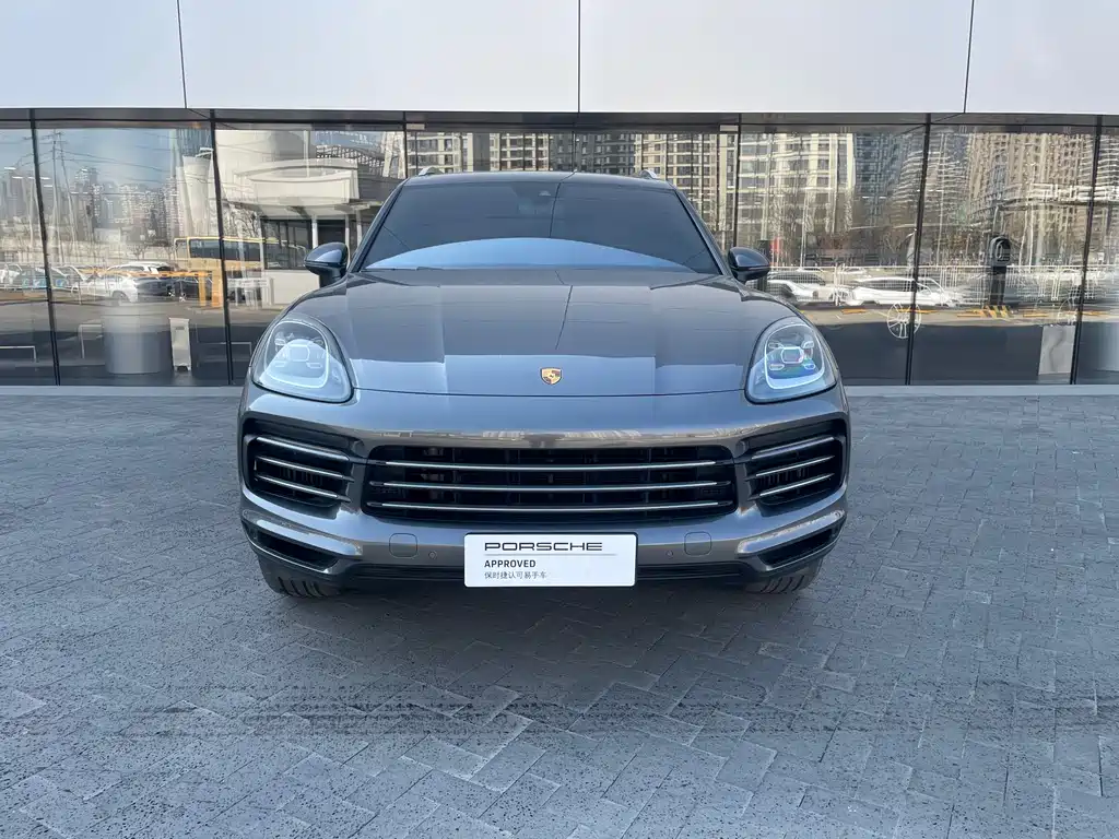 Porsche Cayenne 2022
