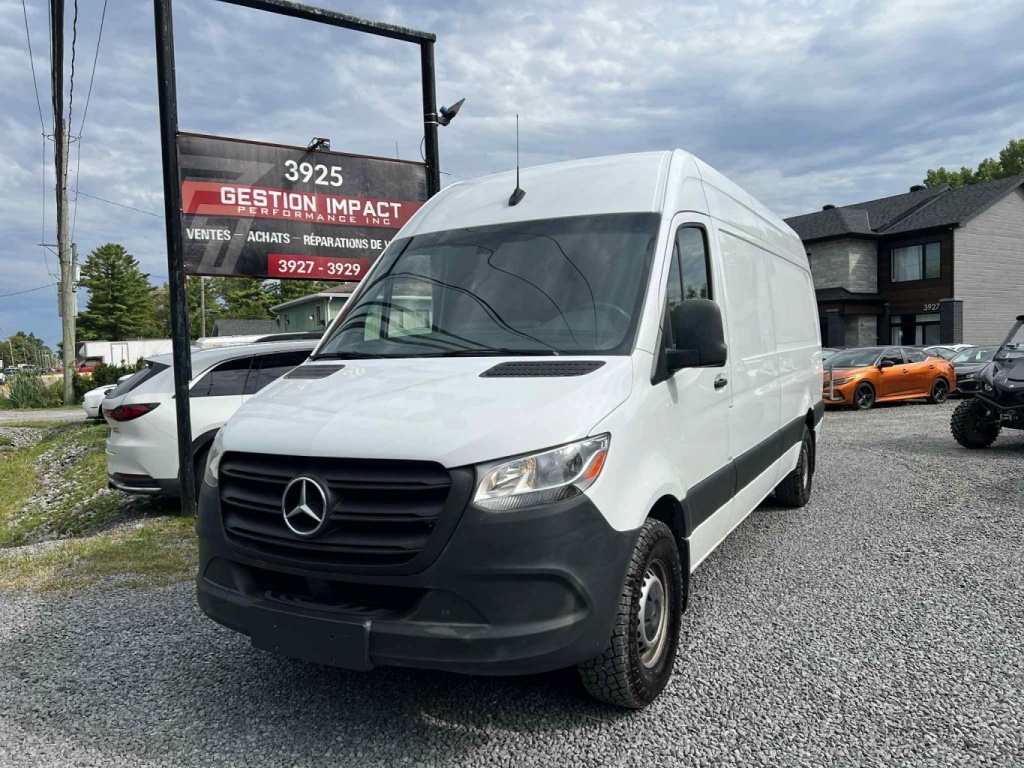 Mercedes-Benz SPRINTER 2022