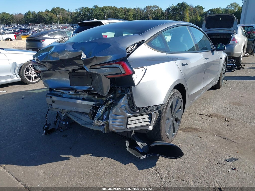 Tesla Model 3 2025