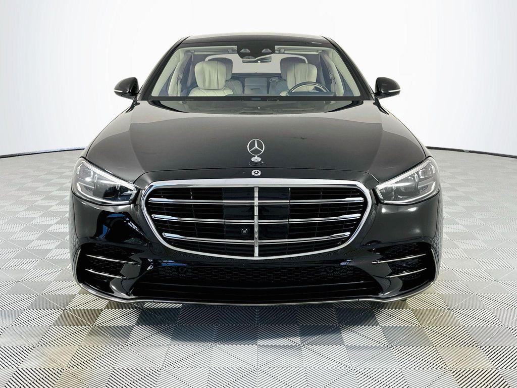 Mercedes-Benz S-Класс 2023