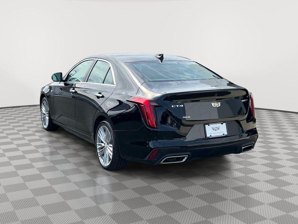 Cadillac CT4 2025