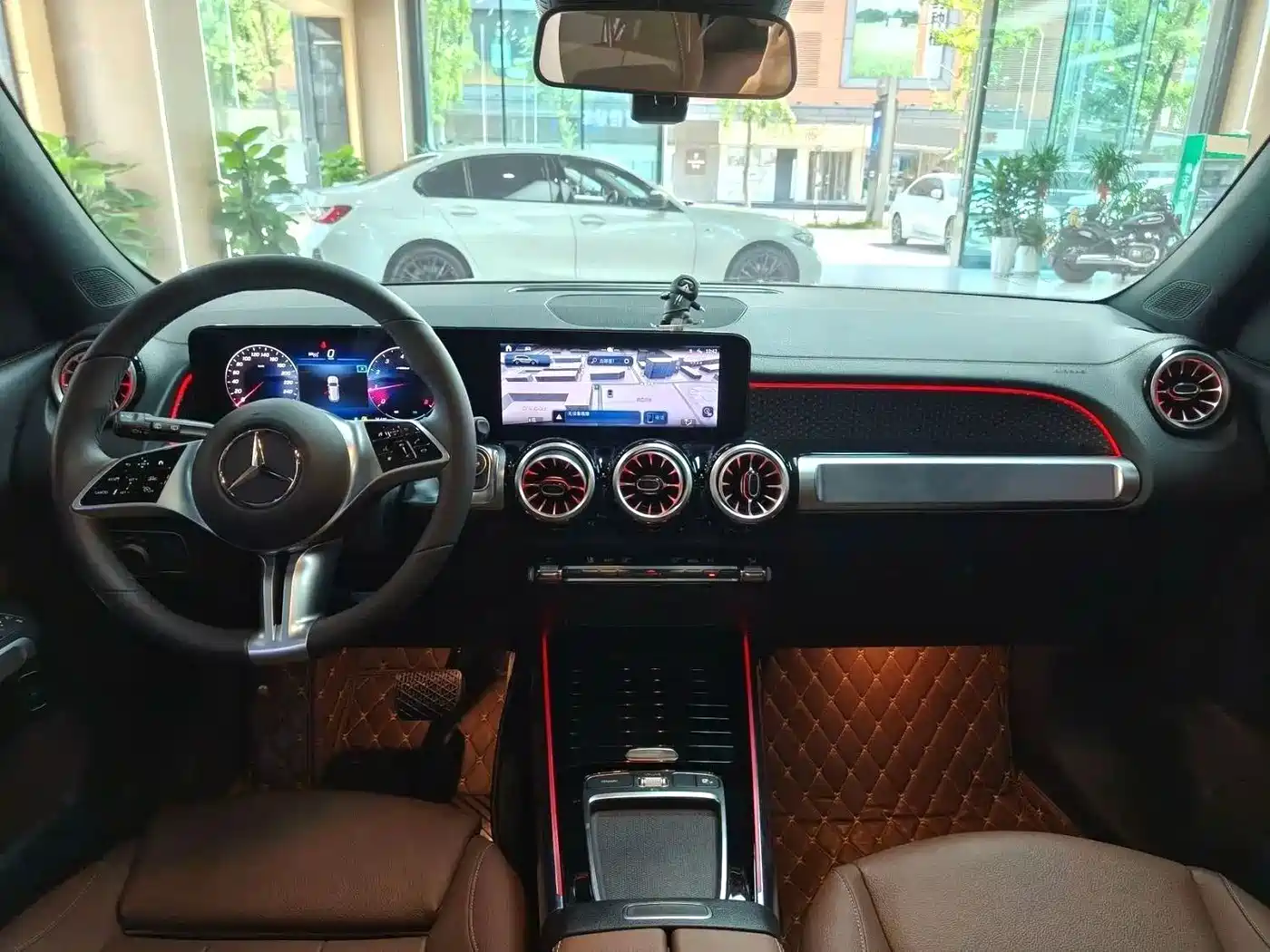 Mercedes-Benz GLB 2024