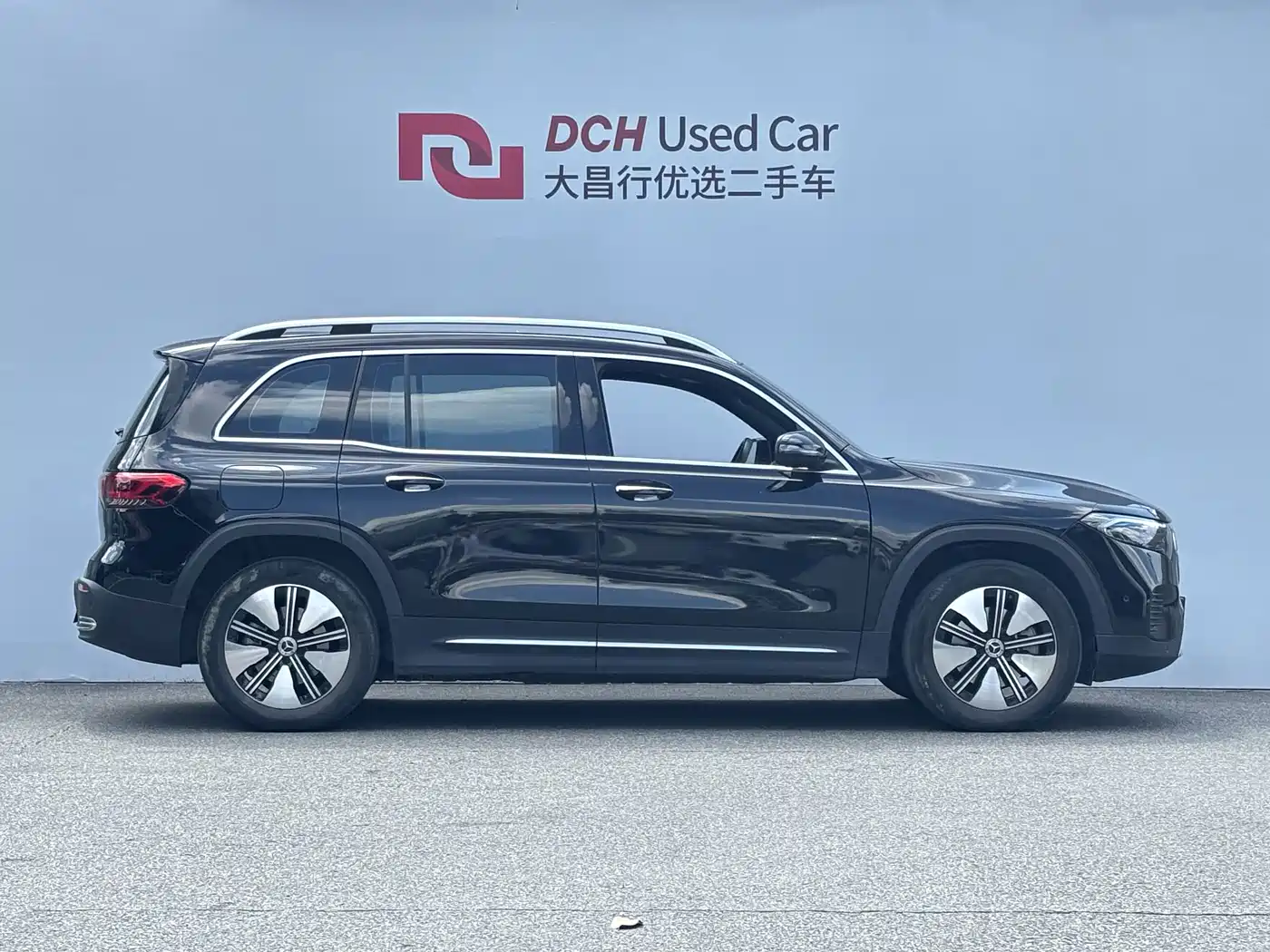Mercedes-Benz EQB 2024