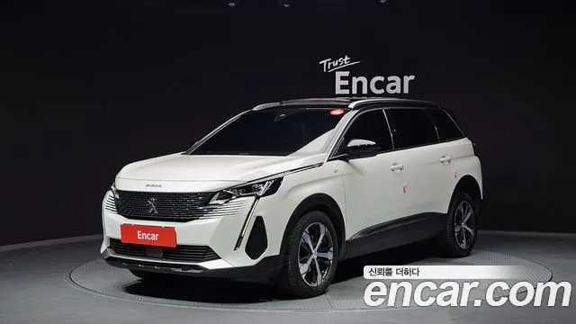 Peugeot 5008 2021