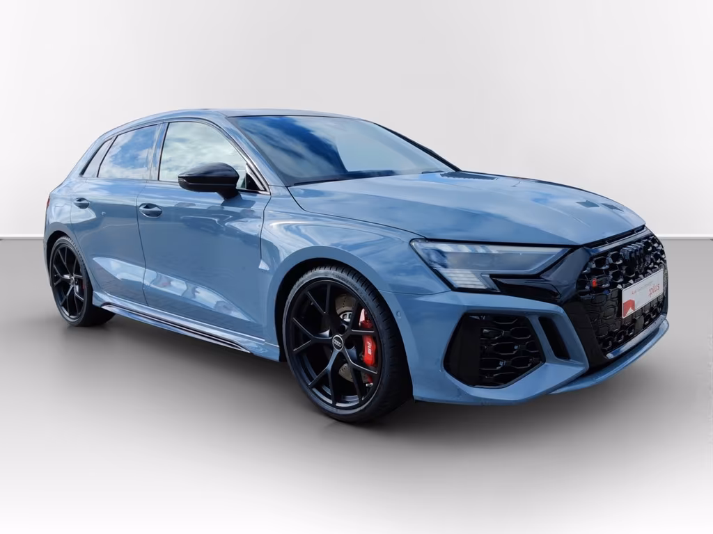 Audi RS3 2024