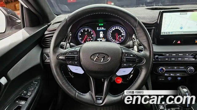 Hyundai Veloster 2021