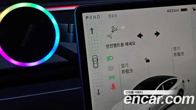 Tesla Model 3 2024