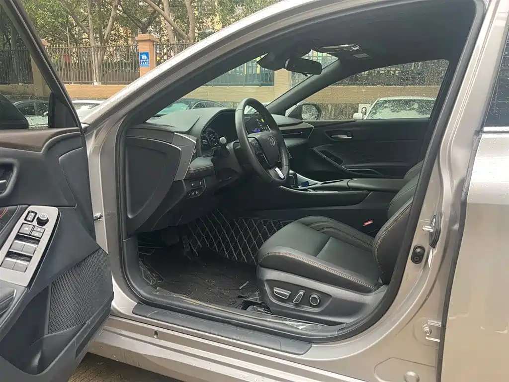 Toyota Avalon 2025